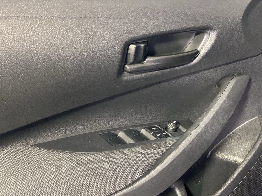 Used 2024 Toyota Corolla LE FWD image 27