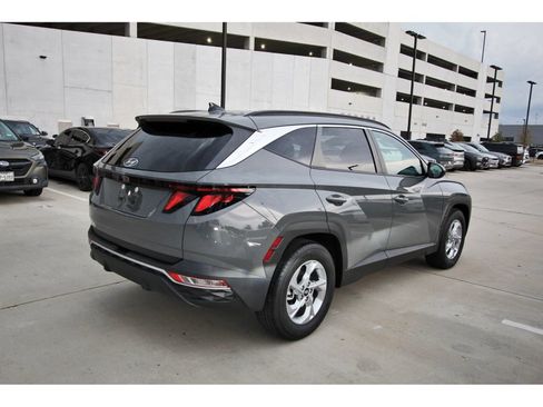 Certified 2024 Hyundai Tucson SEL FWD image 8