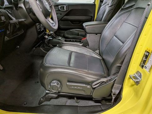 Used 2023 Jeep Wrangler Unlimited Sahara AWD/4WD image 18