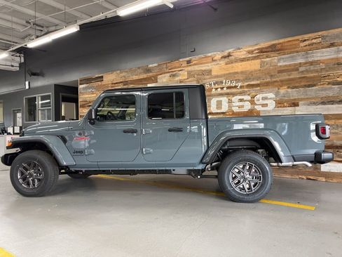New 2026 Jeep Gladiator Sport image 19