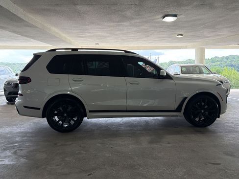 Used 2026 BMW X7 xDrive40i w/ Executive Package AWD/4WD image 7