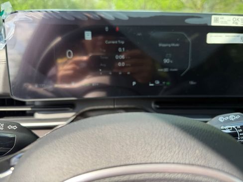 New 2026 Kia Carnival SX FWD image 14