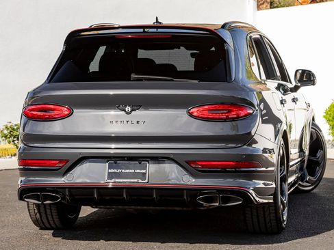 Certified 2025 Bentley Bentayga AWD/4WD image 11