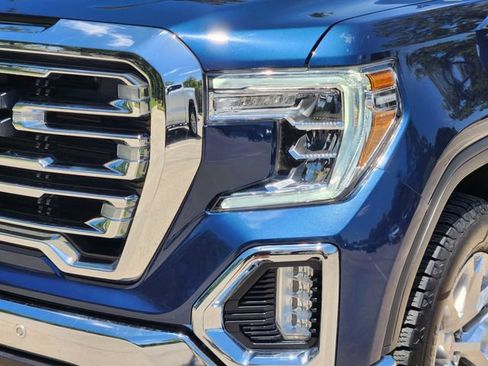 Used 2022 GMC Sierra 1500 SLT AWD/4WD image 9