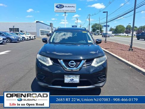 Used 2015 Nissan Rogue SV AWD/4WD image 2