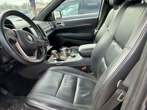 Used 2016 Jeep Grand Cherokee Limited AWD/4WD image 2