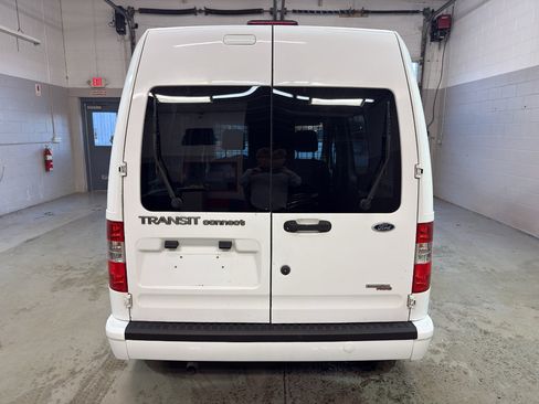 Used 2013 Ford Transit Connect XLT image 5