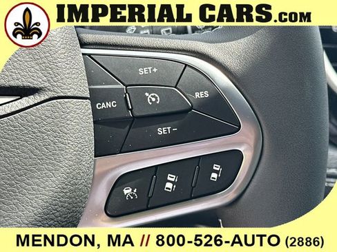 New 2027 Chrysler Pacifica Select AWD/4WD image 28