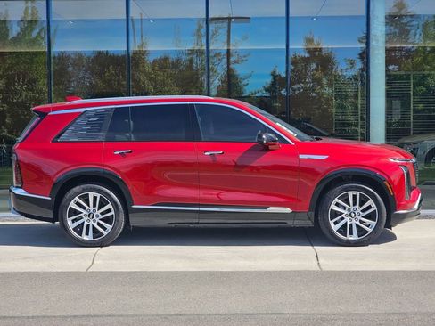 New 2026 Cadillac Vistiq Luxury AWD/4WD image 6