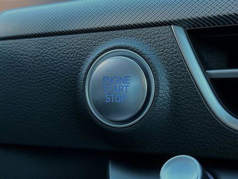 New 2025 Hyundai Sonata Limited image 27