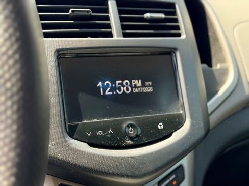 Used 2013 Chevrolet Sonic LT image 10