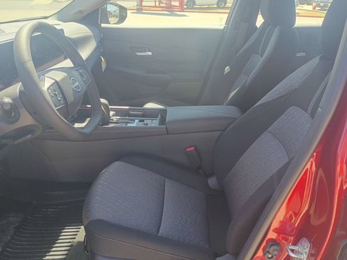 New 2026 Nissan Sentra SV w/ SV Convenience Package FWD image 22