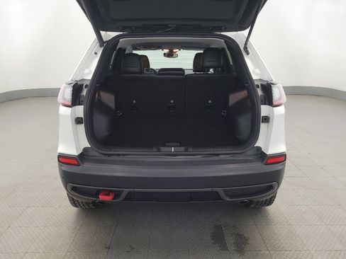 Used 2022 Jeep Cherokee Trailhawk w/ Premium Leather Package image 29