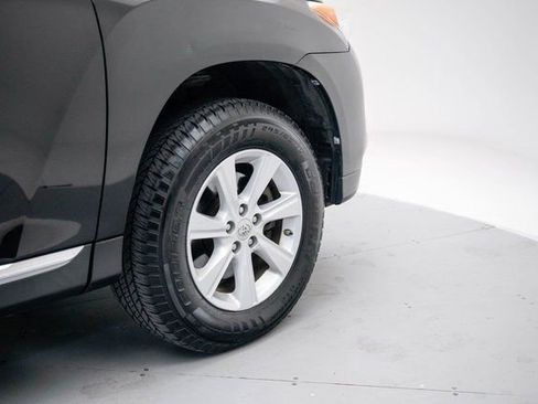 Used 2013 Toyota Highlander SE image 11