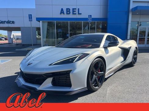 Used 2023 Chevrolet Corvette Z06 RWD image 1