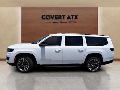 Used 2024 Jeep Wagoneer L Series II w/ Premium Group I image 6