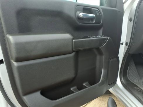 Used 2022 Chevrolet Silverado 1500 Custom Trail Boss w/ LPO, Dark Essentials Package image 11