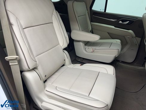 Used 2022 GMC Yukon Denali image 24