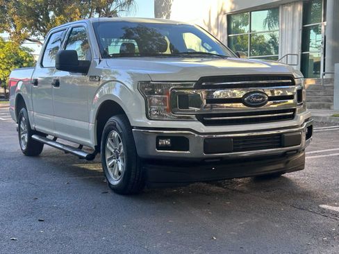 Used 2018 Ford F150 XLT image 3
