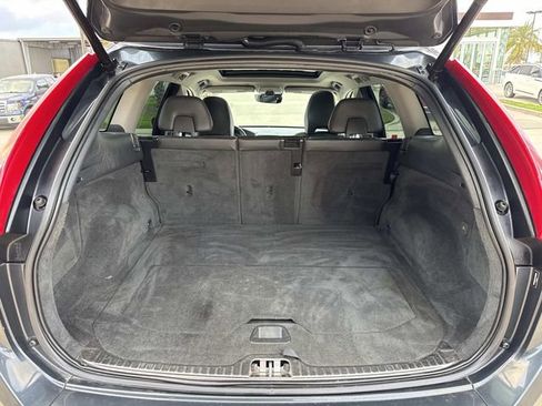 Used 2015 Volvo XC60 T6 w/ Proximity Package image 10