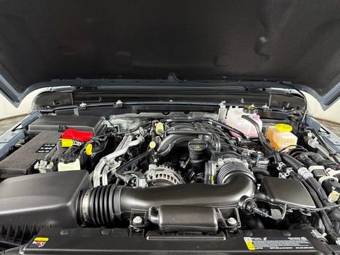 Used 2025 Jeep Wrangler Unlimited Rubicon image 26