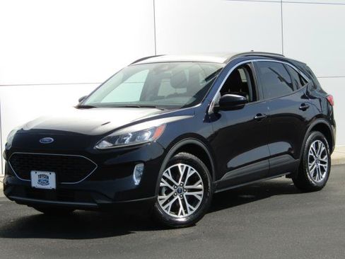 Certified 2021 Ford Escape SEL AWD/4WD image 30
