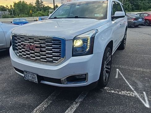 Used 2018 GMC Yukon Denali w/ Denali Ultimate Package AWD/4WD image 7