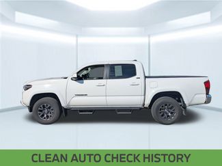 Used 2022 Toyota Tacoma SR video 2