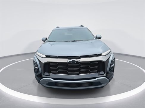 New 2026 Chevrolet Equinox ACTIV image 3