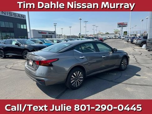 Used 2024 Nissan Altima 2.5 SV AWD/4WD image 12