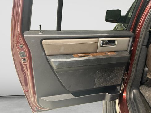 Used 2016 Ford Expedition EL King Ranch AWD/4WD image 16