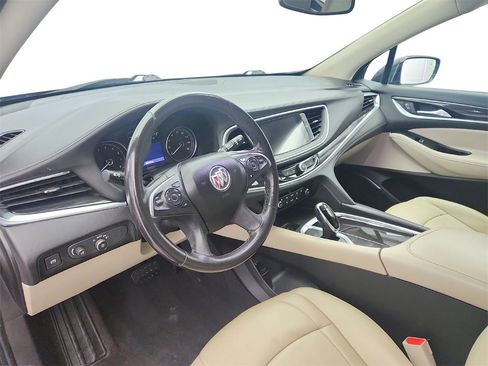 Used 2020 Buick Enclave Essence image 10
