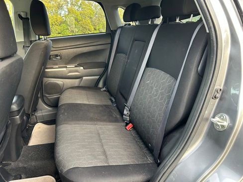 Used 2021 Mitsubishi Outlander Sport SE image 13