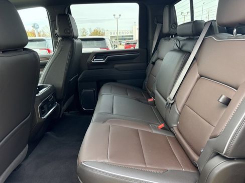 New 2026 GMC Sierra 3500 Denali w/ Denali Reserve Package AWD/4WD image 6