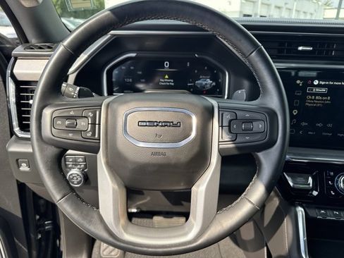 Used 2024 GMC Sierra 1500 Denali w/ Denali Reserve Package AWD/4WD image 11