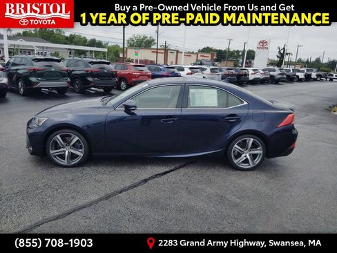 Used 2018 Lexus IS 300 AWD w/ Comfort Package image 4