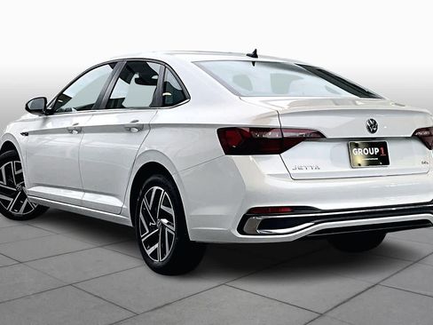 Used 2022 Volkswagen Jetta SEL image 11