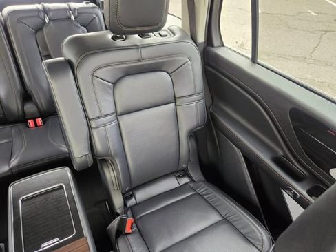 New 2025 Lincoln Aviator Reserve w/ Equipment Group 201A AWD/4WD image 15