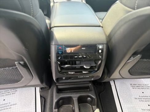 Used 2022 Jeep Grand Cherokee L Limited AWD/4WD image 13