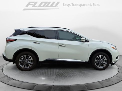 Used 2017 Nissan Murano SV image 9