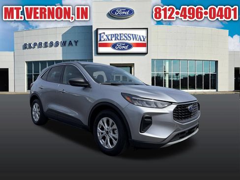 Used 2024 Ford Escape Active w/ Cold Weather Package FWD image 5