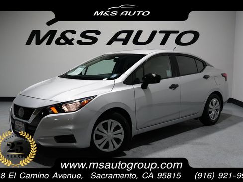 Used 2020 Nissan Versa S image 1