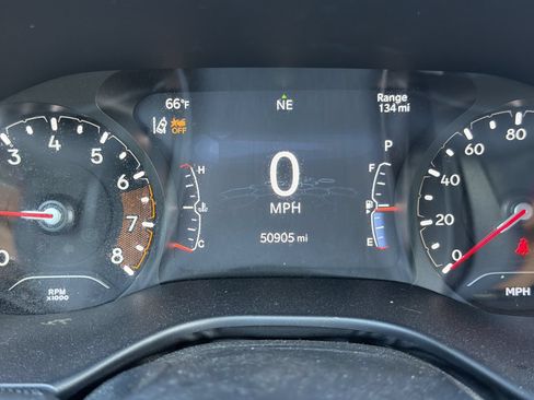 Used 2024 Jeep Compass Trailhawk AWD/4WD image 15