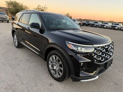 Used 2025 Ford Explorer Platinum