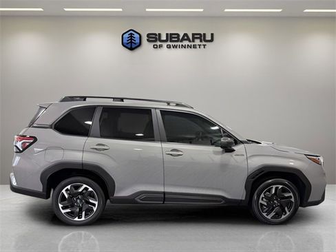 Used 2025 Subaru Forester Limited w/ Popular Package image 6
