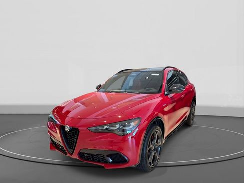 New 2026 Alfa Romeo Stelvio Sprint w/ Convenience Package image 3