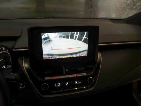 Certified 2025 Toyota Corolla SE FWD image 22