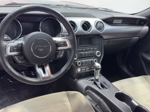 Used 2016 Ford Mustang GT RWD image 18