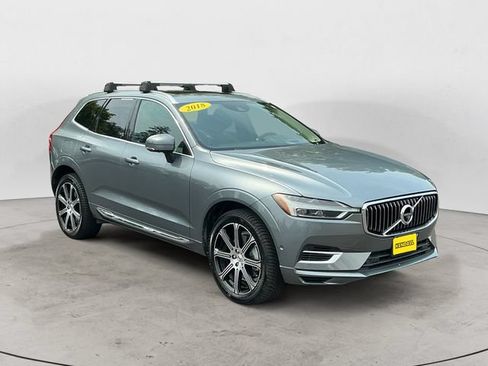 Used 2018 Volvo XC60 T8 Inscription w/ Advanced Package AWD/4WD image 3