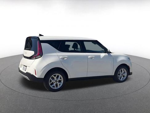 Used 2025 Kia Soul LX w/ LX Technology Package image 15